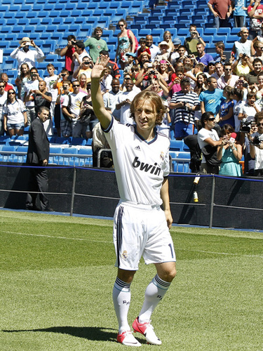 巴媒：恩德里克外租里昂只是时间问题，俱乐部已在交换文件