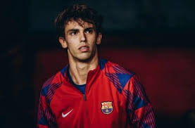 深度解析池算比（Pot Odds）：当跟注变得无利可图（透彻解读池算比（Pot Odds）：识别跟注不划算的时机）