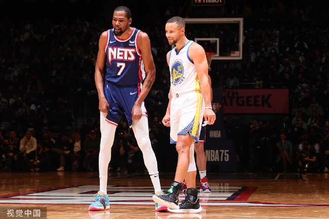 与埃因霍温 与埃因霍温